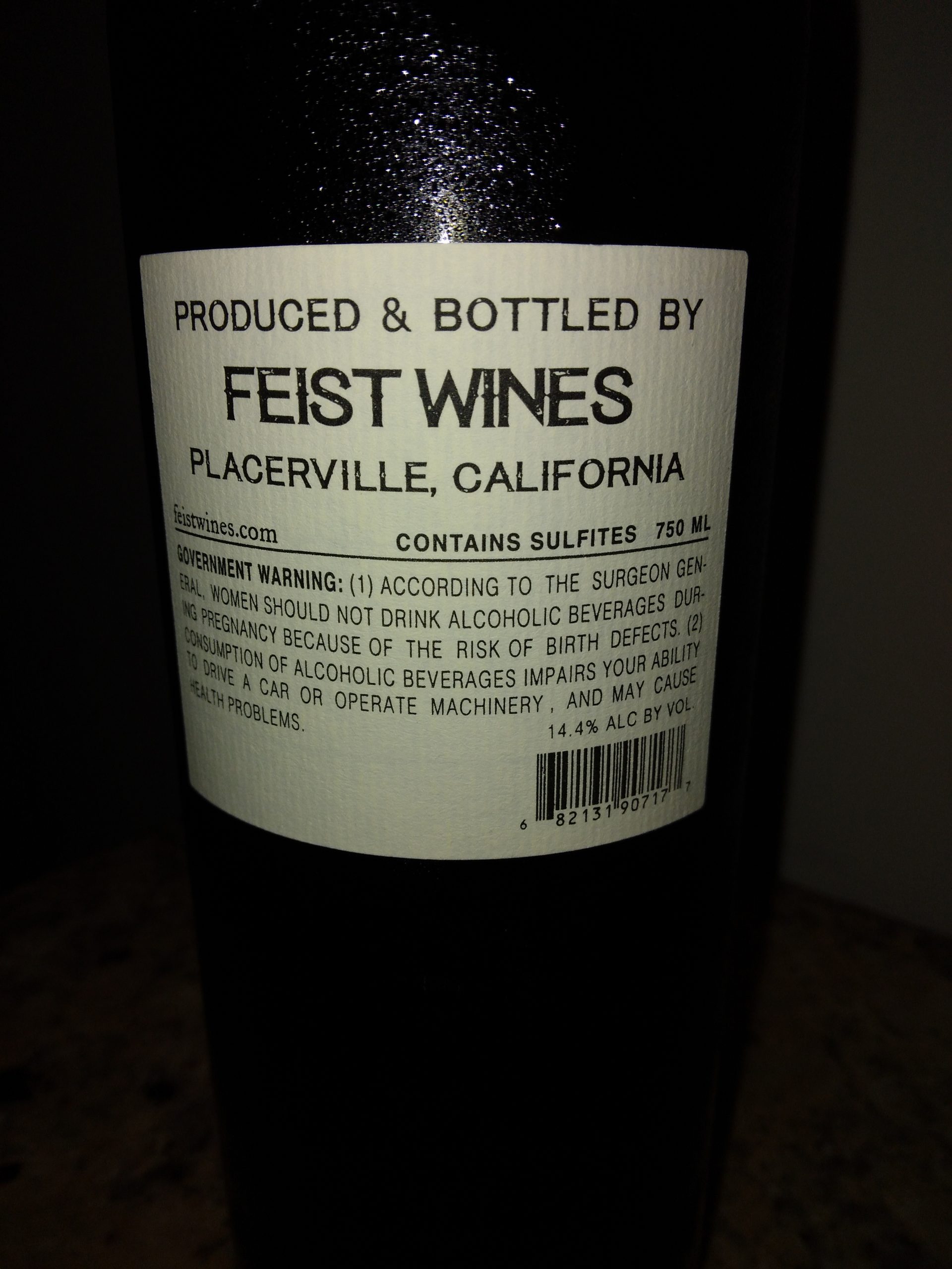 Feist Wines feisty wine bottle back